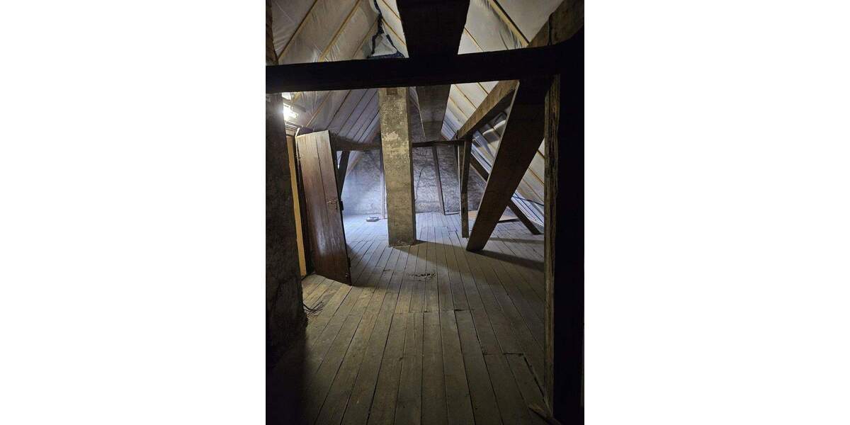 Mehrfamilienhaus, Wohnhaus Ludwigshafen Rheingönheim - 8 Zimmer, 206 m&sup2;, 550.000&euro; | Angebot:24635031