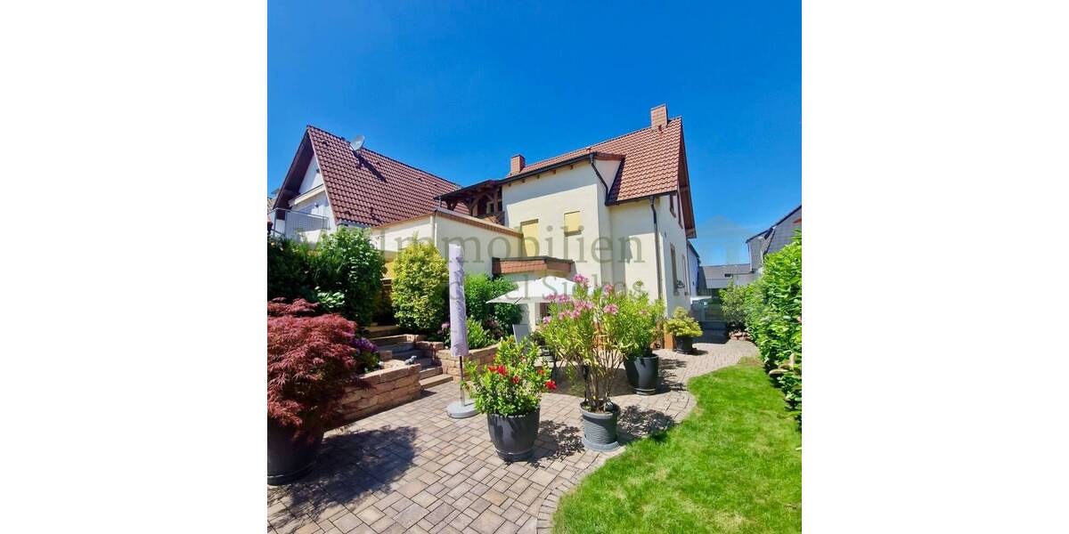 *** Charmantes Einfamilienhaus mit Garten + Terrasse *** 6 zimmer