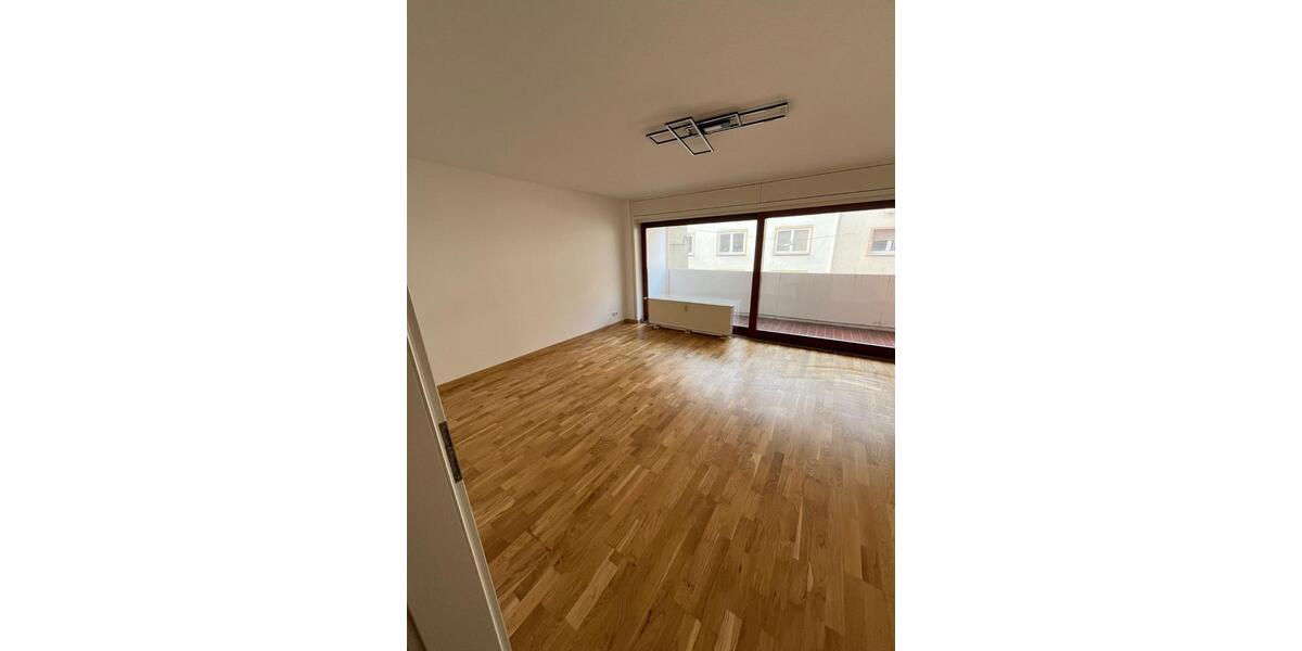 Etagenwohnung Ludwigshafen am Rhein Ludwigshafen-Hemshof - 1 Zimmer, 10 m&sup2;, 445&euro; | Angebot:26057012