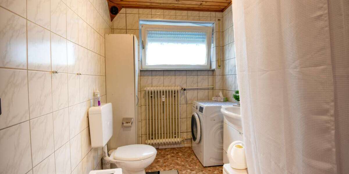 Gepflegte 3ZKB mit Balkon & EBK und Stellplatz in Bammental 3 zimmer