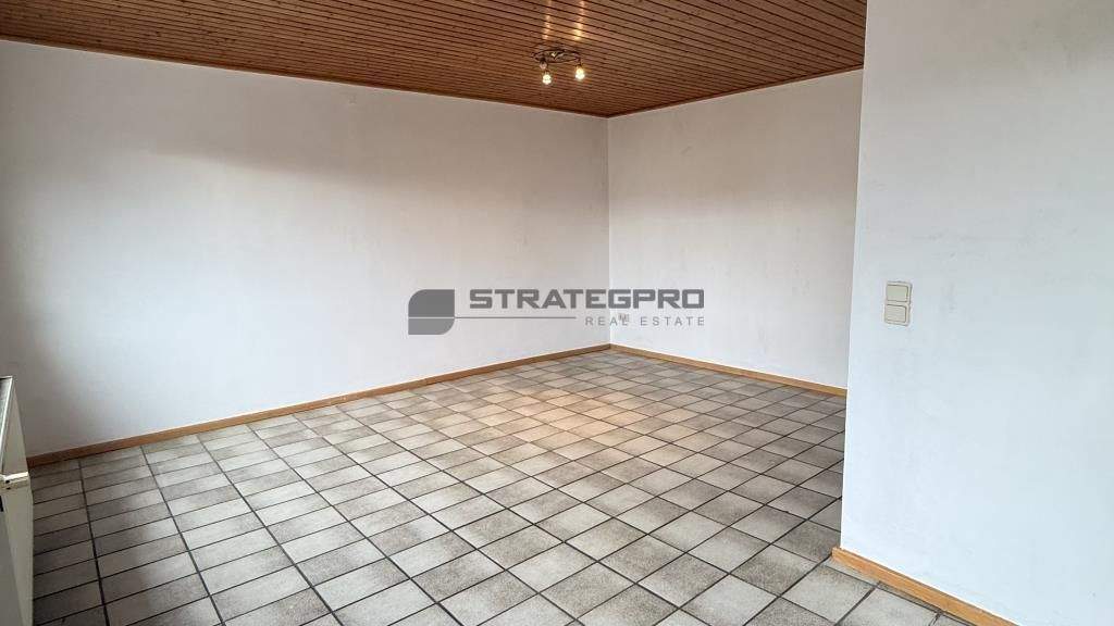 Etagenwohnung Ludwigshafen Rheingönheim - 2 Zimmer, 74 m&sup2;, 720&euro; | Angebot:25267545