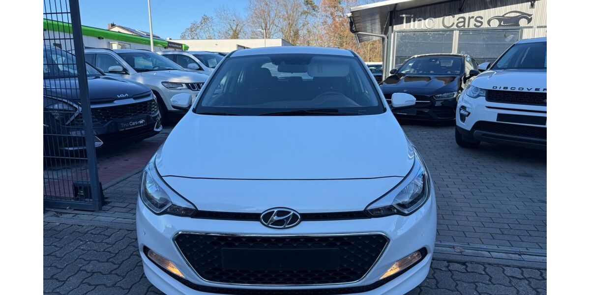 Hyundai i20 81.000 km 8.999 &euro; schifferstadt 67105