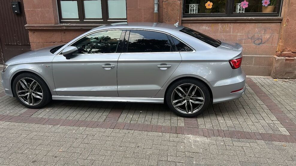 Audi A3 130.000 km 14.900 € Ludwigshafen 67063