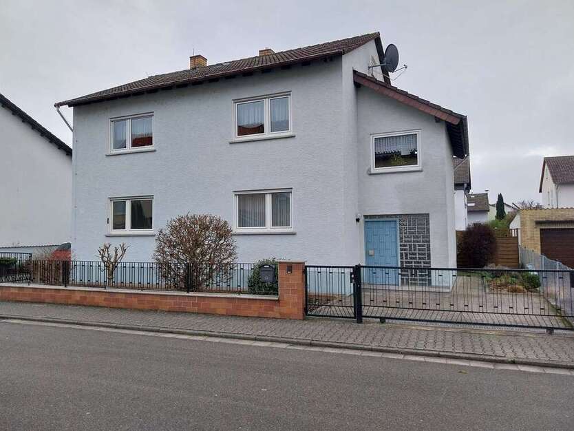 Haus zum Kaufen in Groß-Rohrheim 478.000 € 262 m²