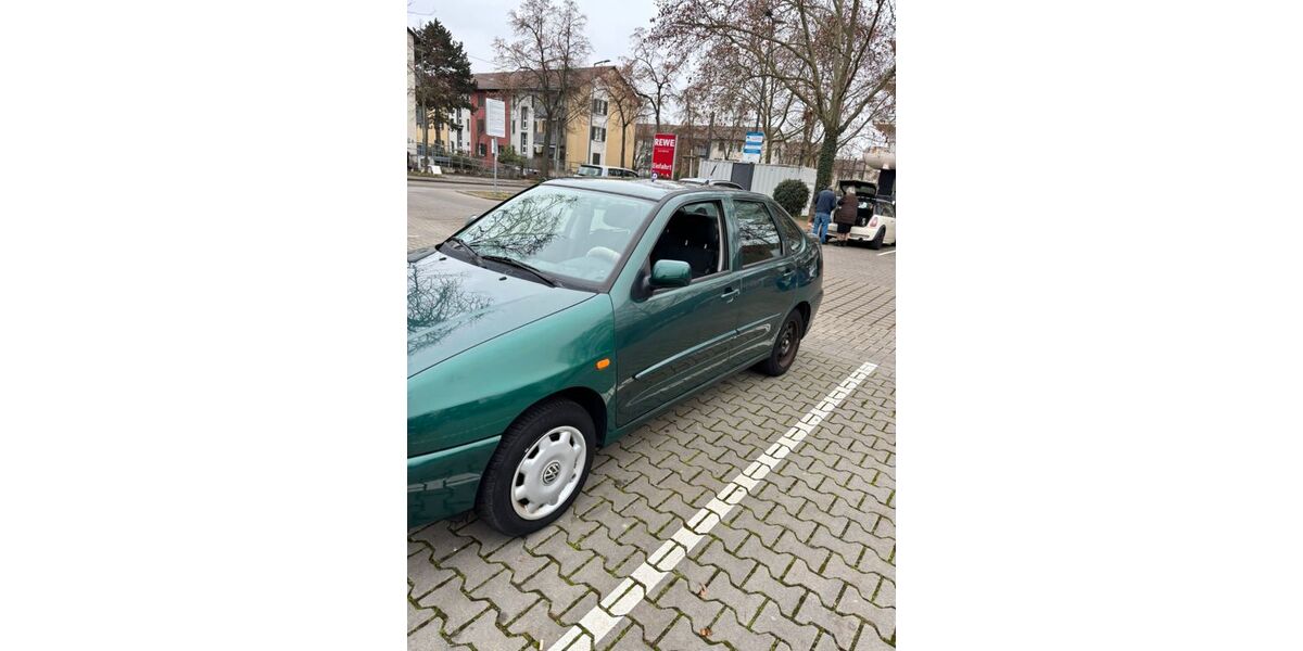 VW Polo 90.000 km 1.950 &euro; Mannheim 68169