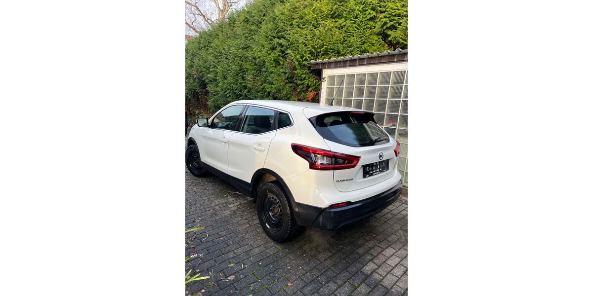 Nissan Qashqai 99.000 km 13.399 &euro; Mannheim 68167