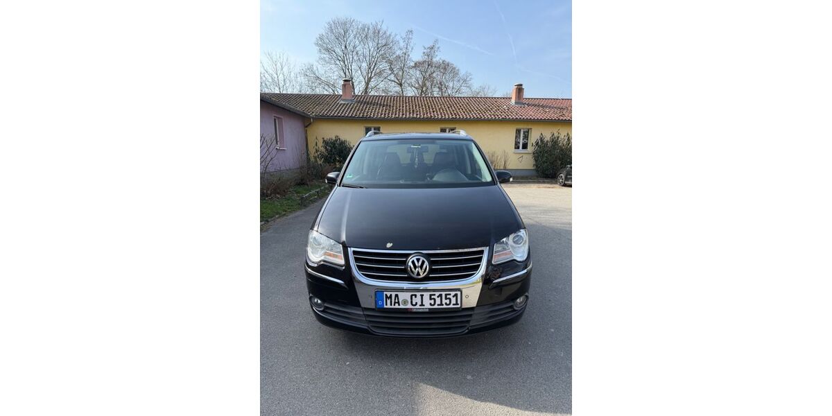 VW Touran 220.000 km 5.000 &euro; Mannheim 68169