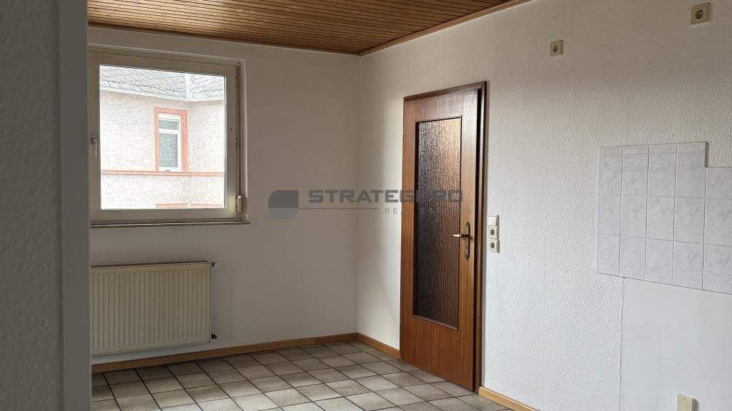 Etagenwohnung Ludwigshafen Rheingönheim - 2 Zimmer, 74 m&sup2;, 720&euro; | Angebot:25267545