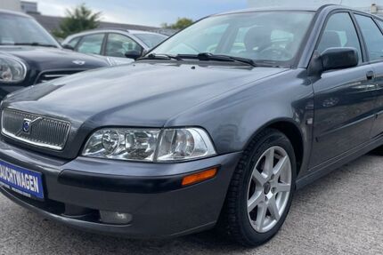 Volvo V40 200.357 km 2.497 &euro; Walldorf 69190