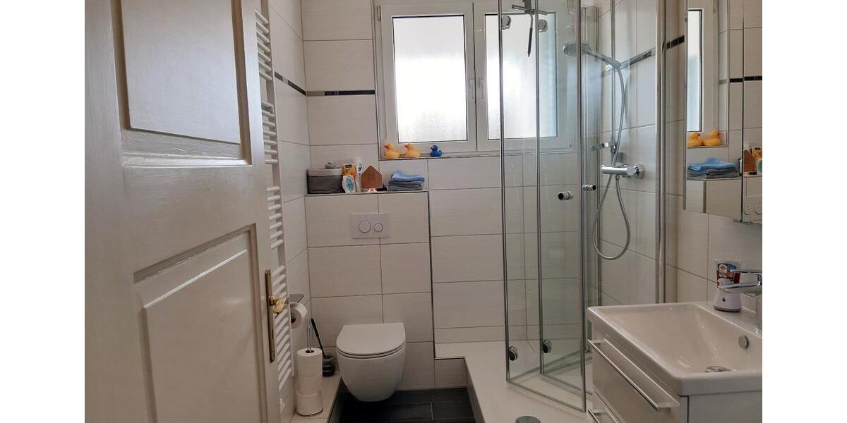 Exklusive Eigentumswohnung mit Gartenanteil und Loggien 5 zimmer