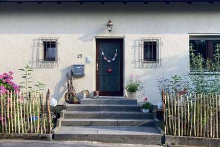 Haus Bammental - 7 Zimmer, 150 m&sup2;, 2.100&euro; | Angebot:26217040