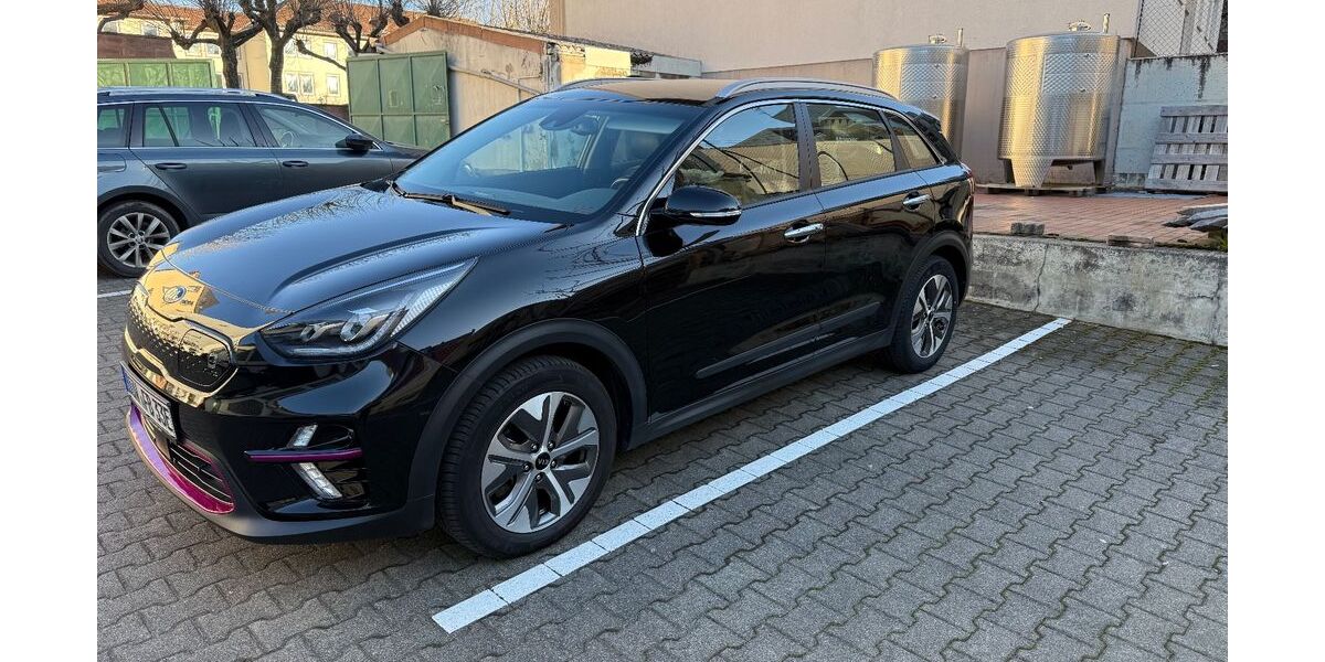 Kia Niro 55.000 km 16.900 &euro; Bobenheim-Roxheim 67240