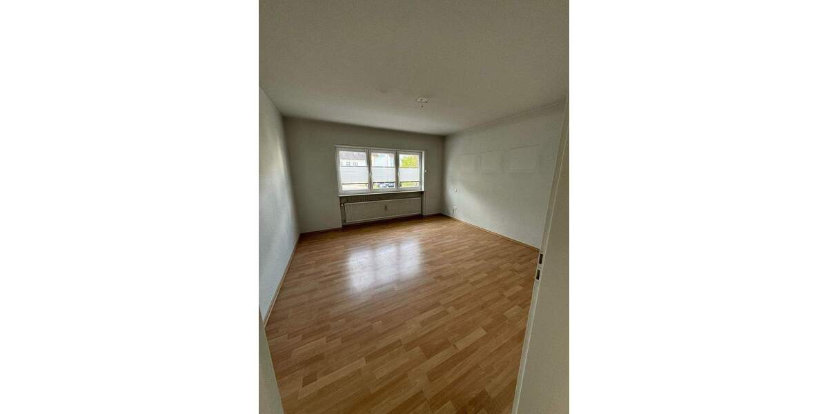 Gewerbeobjekt Waghäusel Kirrlach - 3 Zimmer, 107 m&sup2;, 1.120&euro; | Angebot:23842071