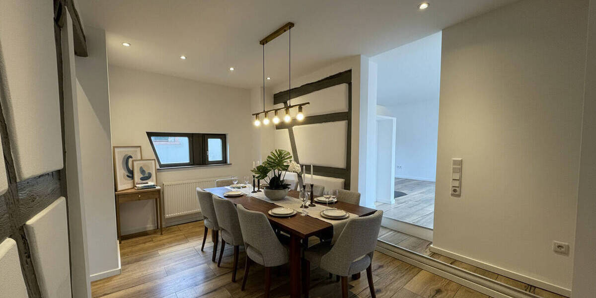 Einfamilienhaus Weinheim - 7 Zimmer, 196 m&sup2;, 2.995&euro; | Angebot:26833737