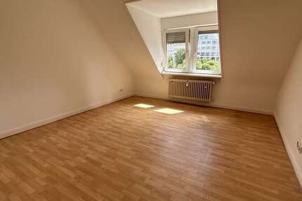 Wohnung zum Mieten in Mannheim-Wohlgelegen 855 € 82 m²