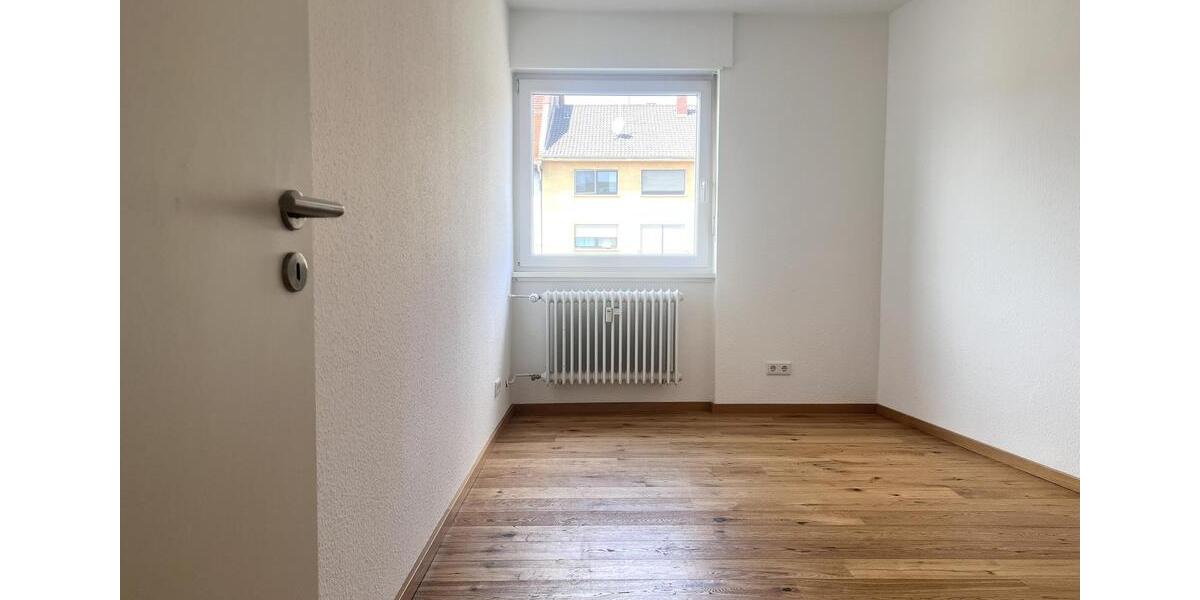 Etagenwohnung Mannheim - 3 Zimmer, 70 m&sup2;, 1.000&euro; | Angebot:26313896