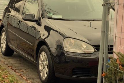 VW Golf 160.000 km 4.950 &euro; Mannheim 68159