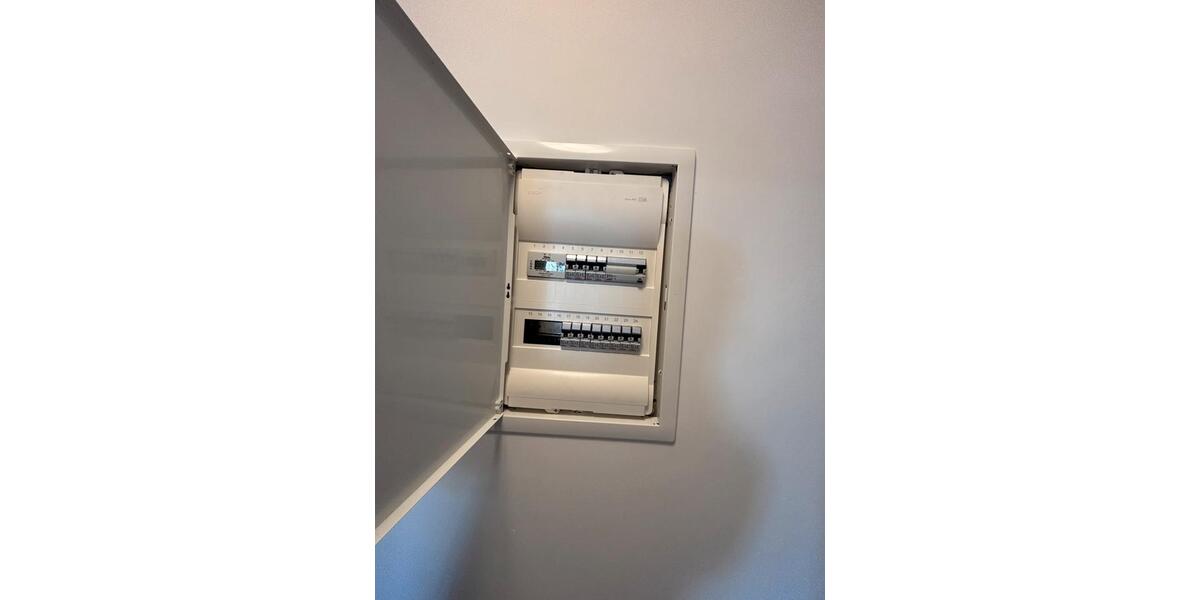 Laden mit Wohnung zu vermieten zimmer