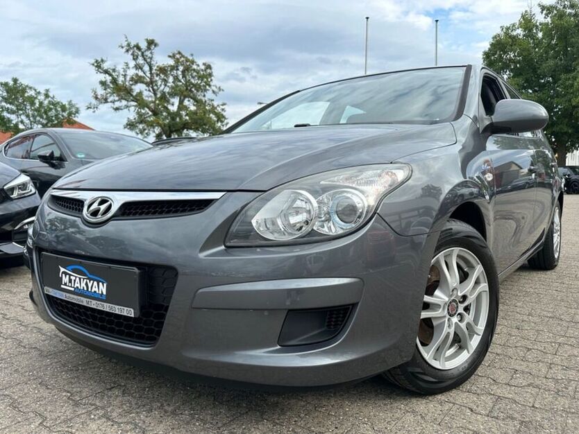 i30