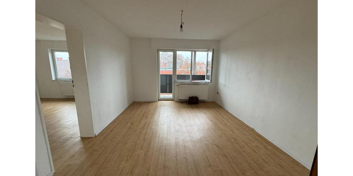 3-Zimmer-Wohnung mit Balkon in gepflegtem MfH am Ruthenplatz 3 zimmer