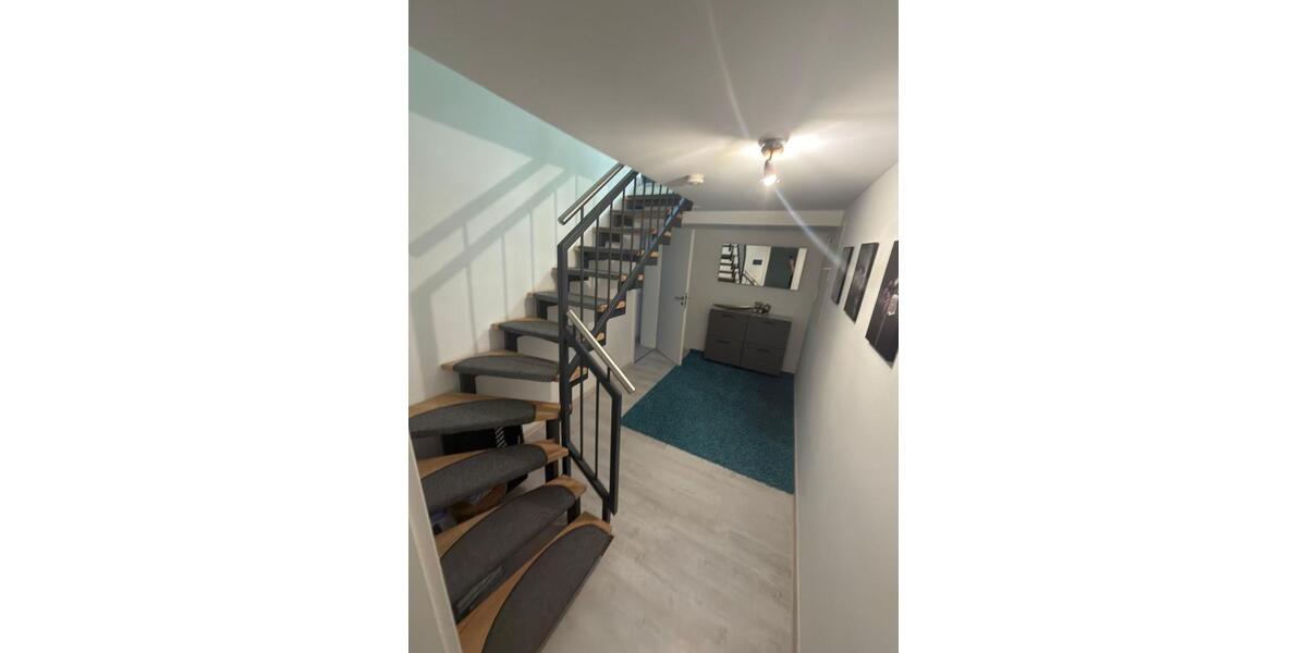 Etagenwohnung Ludwigshafen am Rhein Ludwigshafen-Oggersheim - 2 Zimmer, 85 m&sup2;, 930&euro; | Angebot:26284160