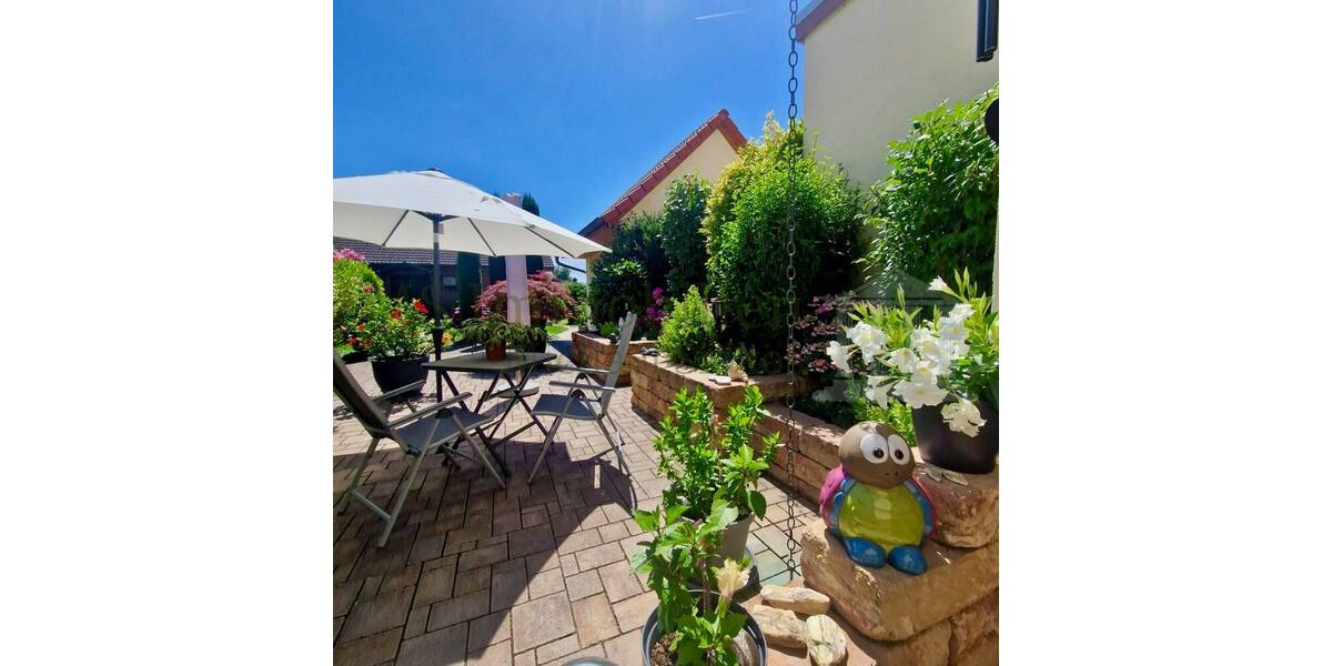 *** Charmantes Einfamilienhaus mit Garten + Terrasse *** 6 zimmer