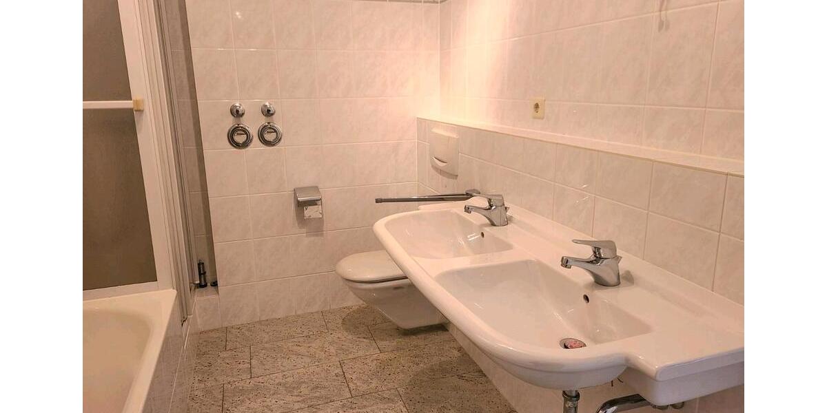 Etagenwohnung Leimen - 3 Zimmer, 102 m&sup2;, 1.520&euro; | Angebot:26022427