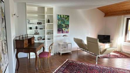 Etagenwohnung Hirschberg - 2 Zimmer, 64 m&sup2;, 800&euro; | Angebot:26380694