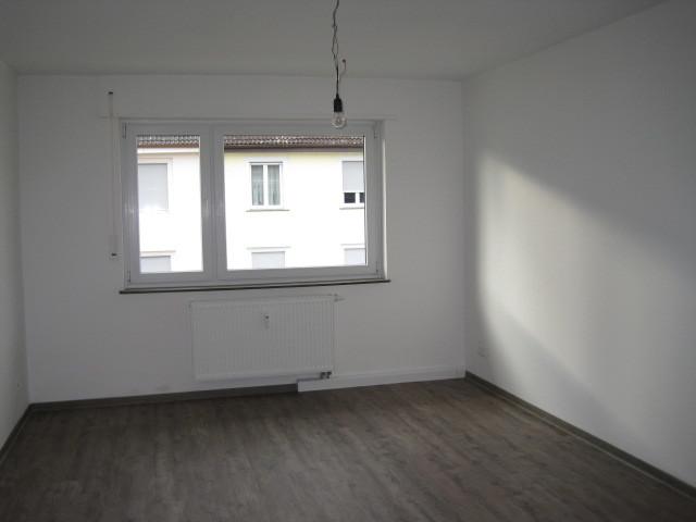 Etagenwohnung Mannheim Rheinau - 2 Zimmer, 65 m&sup2;, 815&euro; | Angebot:25881301
