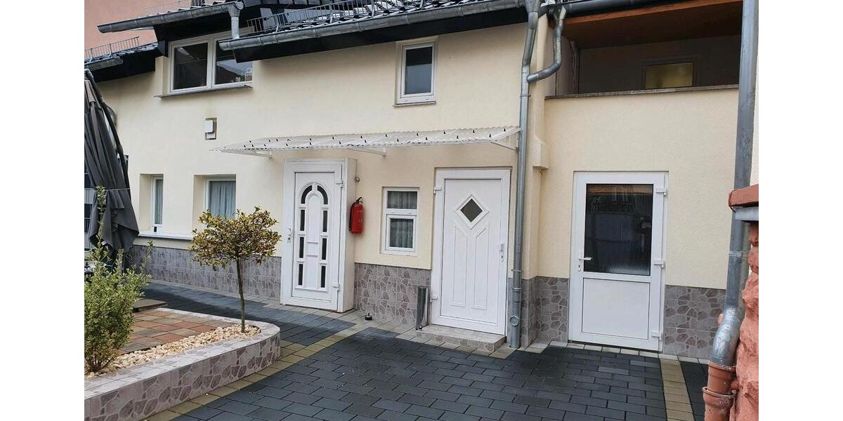 Etagenwohnung Weinheim - 2 Zimmer, 50 m&sup2;, 600&euro; | Angebot:25120850