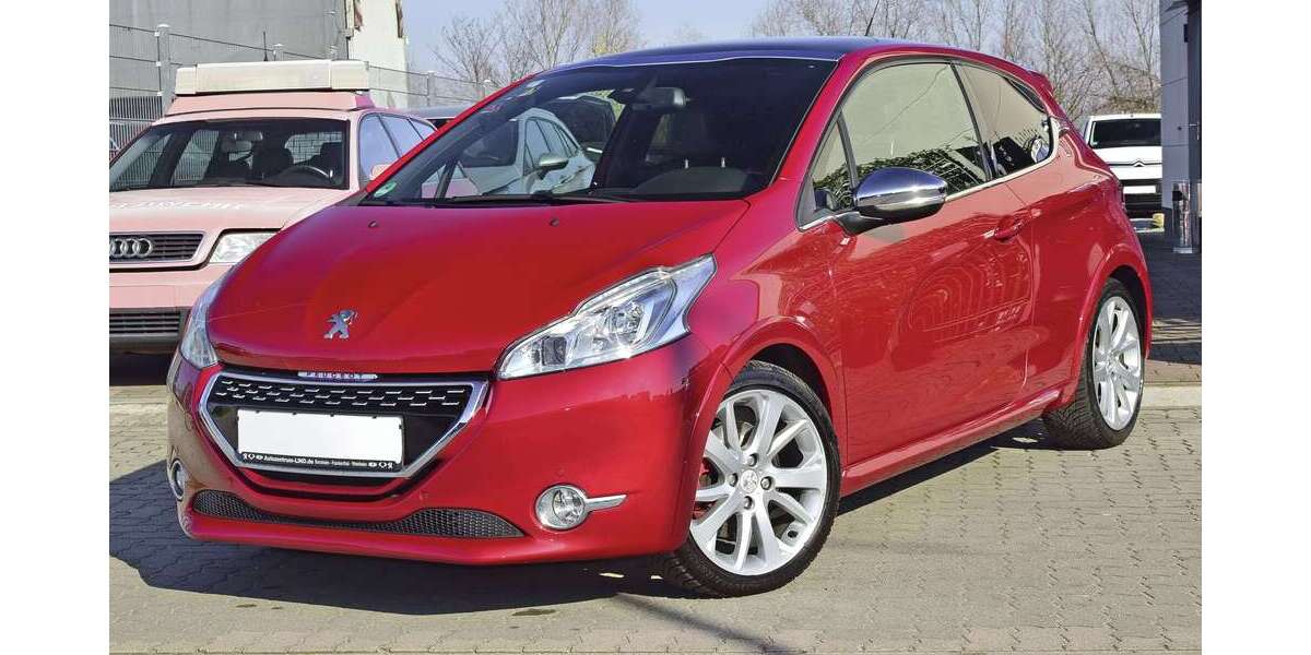 Peugeot 208 175.000 km 6.900 &euro; Fußgönheim 67136
