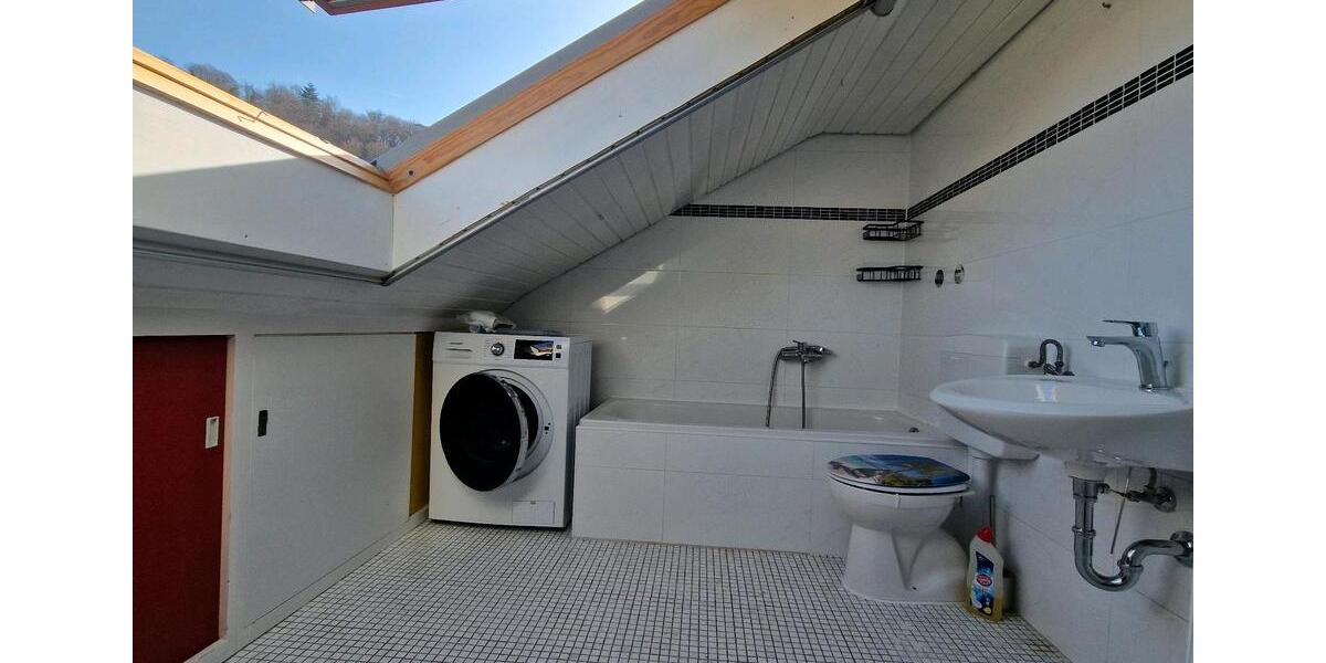 Dachgeschoßwohnung Bad Dürkheim - 2 Zimmer, 61 m&sup2;, 800&euro; | Angebot:26211200