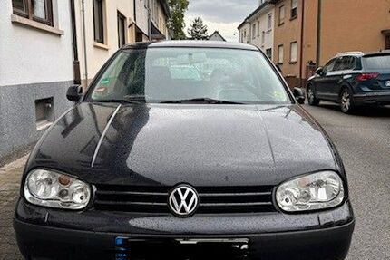 VW Golf 119.000 km 950 &euro; Edingen-Neckarhausen 68535