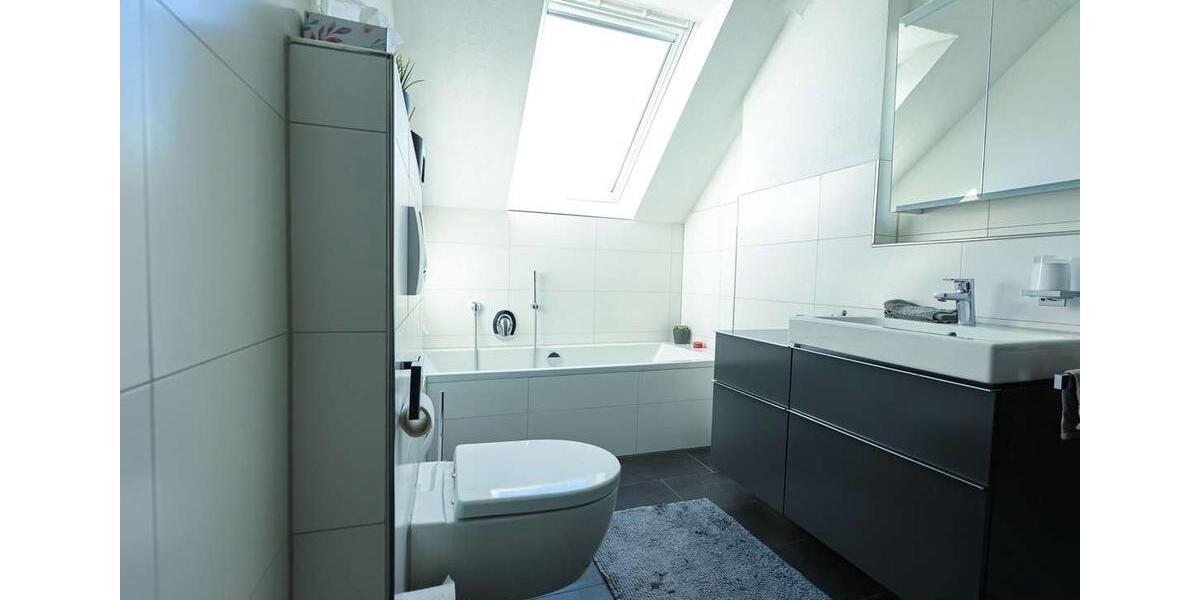 Dachgeschoßwohnung Mörlenbach - 3 Zimmer, 110 m&sup2;, 1.050&euro; | Angebot:26198787