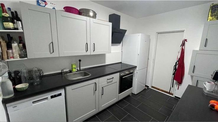 Etagenwohnung Hemsbach - 2 Zimmer, 65 m&sup2;, 700&euro; | Angebot:25350423