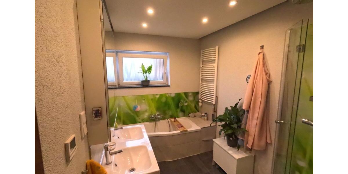 Erdgeschoßwohnung Wiesloch - 4 Zimmer, 95 m&sup2;, 338.000&euro; | Angebot:25636887