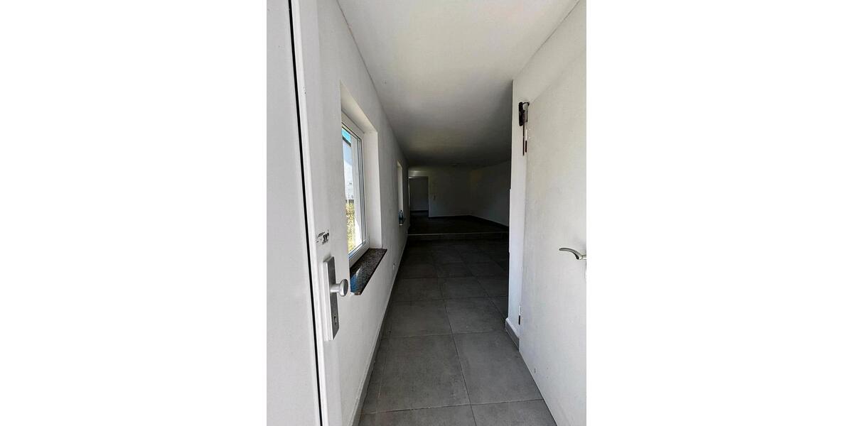 Einfamilienhaus Sandhausen - 8 Zimmer, 180 m&sup2;, 450.000&euro; | Angebot:26625871