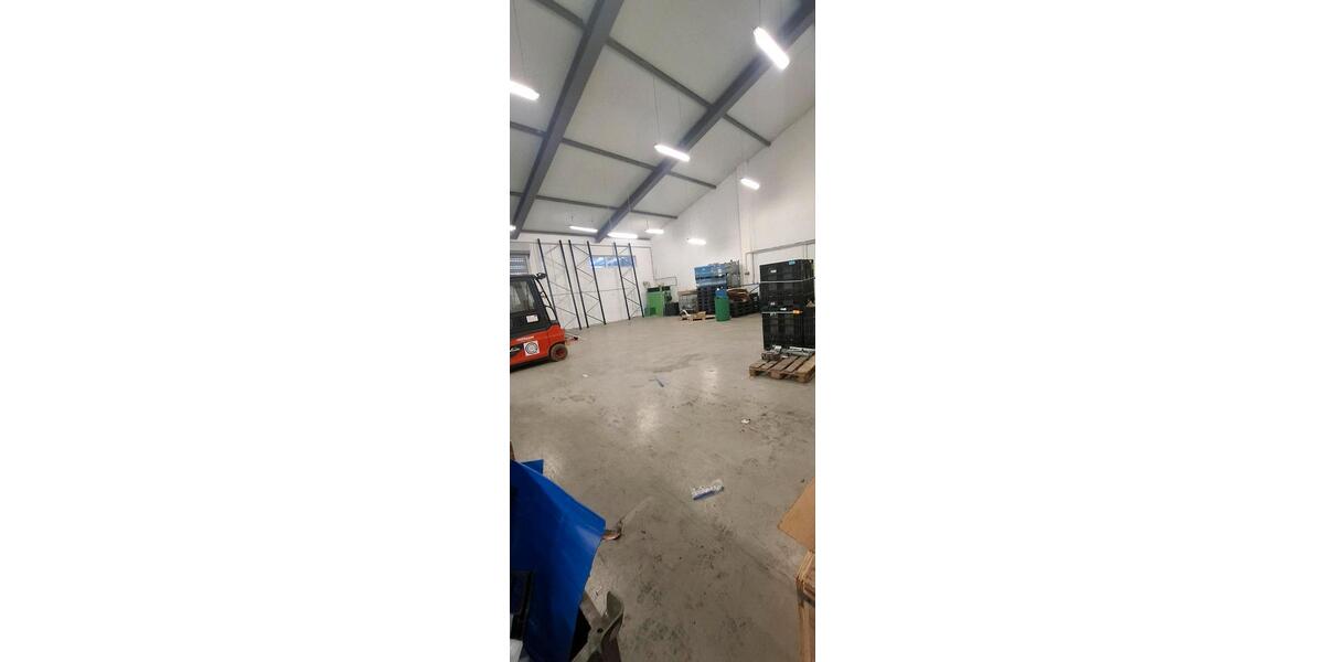 Gewerbehalle mit Bürofläche zu vermieten zimmer