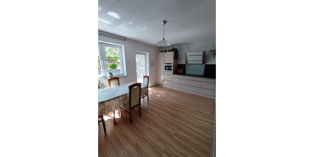 Etagenwohnung Hockenheim - 5 Zimmer, 206 m&sup2;, 660.000&euro; | Angebot:26506364