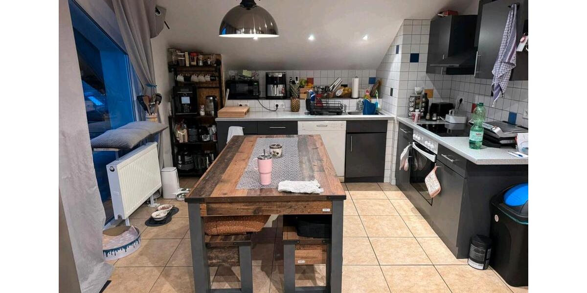 Schöne Dachgeschosswohnung in Wiesental 4 zimmer