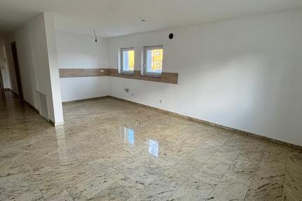 Moderne 3,5-Zimmer-EG-Wohnung mit großem Garten & Terrasse 3.5 zimmer