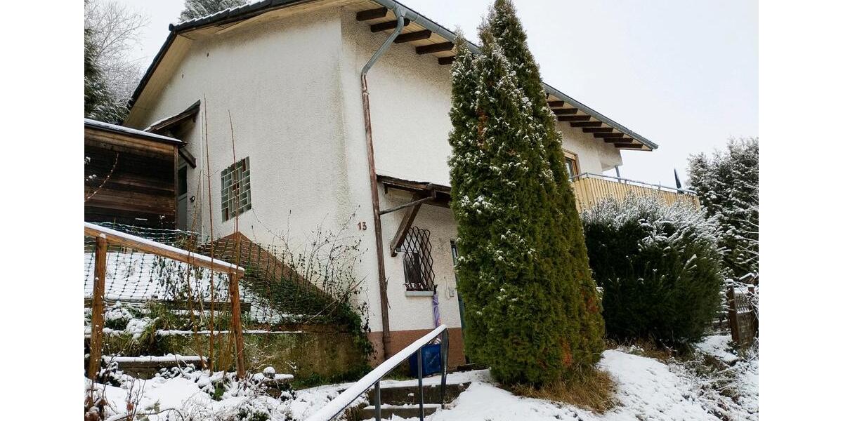 Sonniges Einfamilienhaus mit großem Garten – modernisiert 4.5 zimmer