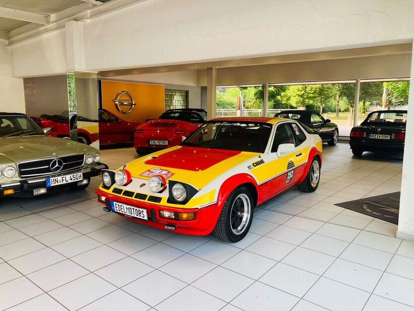 924