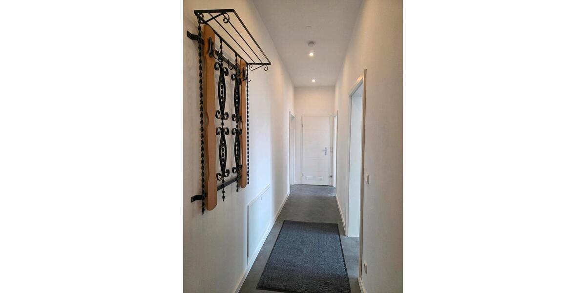 Erdgeschoßwohnung Waldsee - 5 Zimmer, 160 m&sup2;, 445&euro; | Angebot:25892173