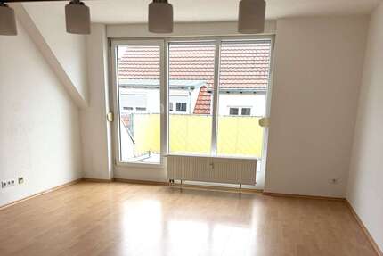 Wohnung Schriesheim - 2.5 Zimmer, 91 m&sup2;, 1.110&euro; | Angebot:25226282