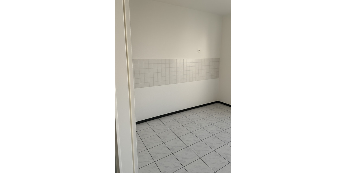 Erdgeschoßwohnung Limburgerhof - 2.5 Zimmer, 79 m&sup2;, 265.000&euro; | Angebot:25975030