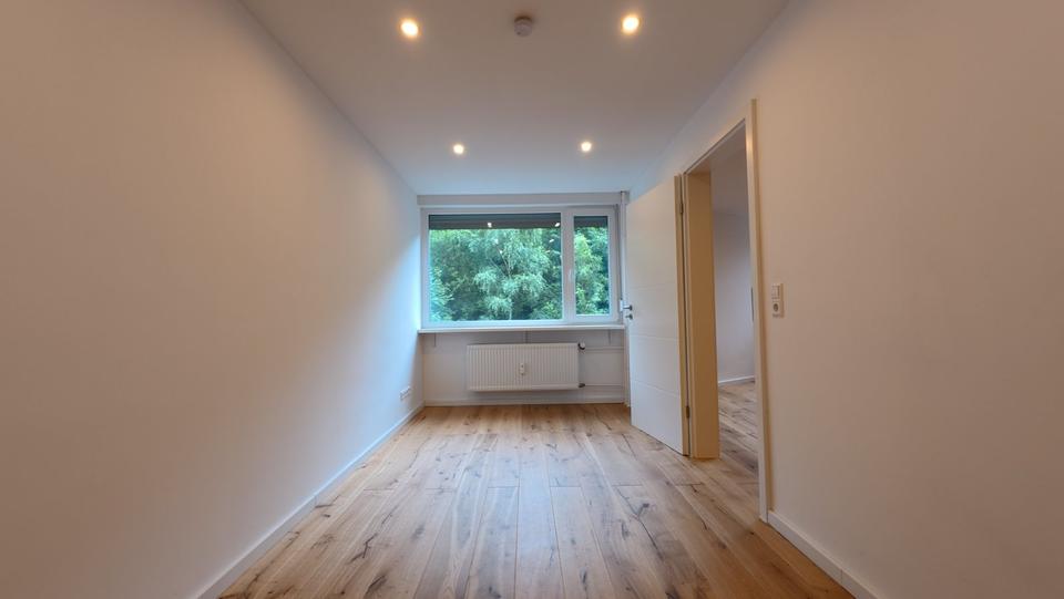 ++TOP neue 3 ZKB++Balkon++neue Einbauküche++TG Stellplatz++Parket 3 zimmer