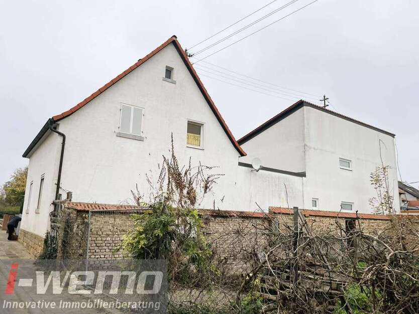 Haus zum Kaufen in Böhl-Iggelheim 429.000 € 240 m²