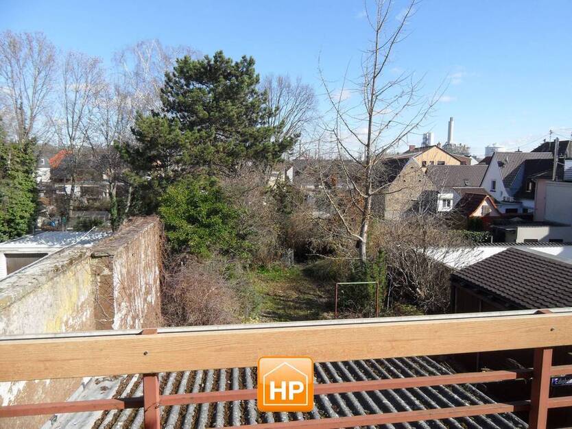 Großzügige Etagenwohnung(OG+DG) mit ca. 235 m² über 1. OG & DG in Ludwigshafen-Oppau