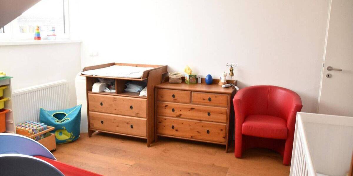 Etagenwohnung Heidelberg Rohrbach - 6 Zimmer, 145 m&sup2;, 2.950&euro; | Angebot:26926619